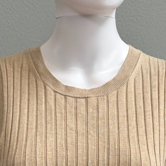Banana Republic Beige Ribbed Sleeveless Tank Top – Size Medium - Picture 5 of 7
